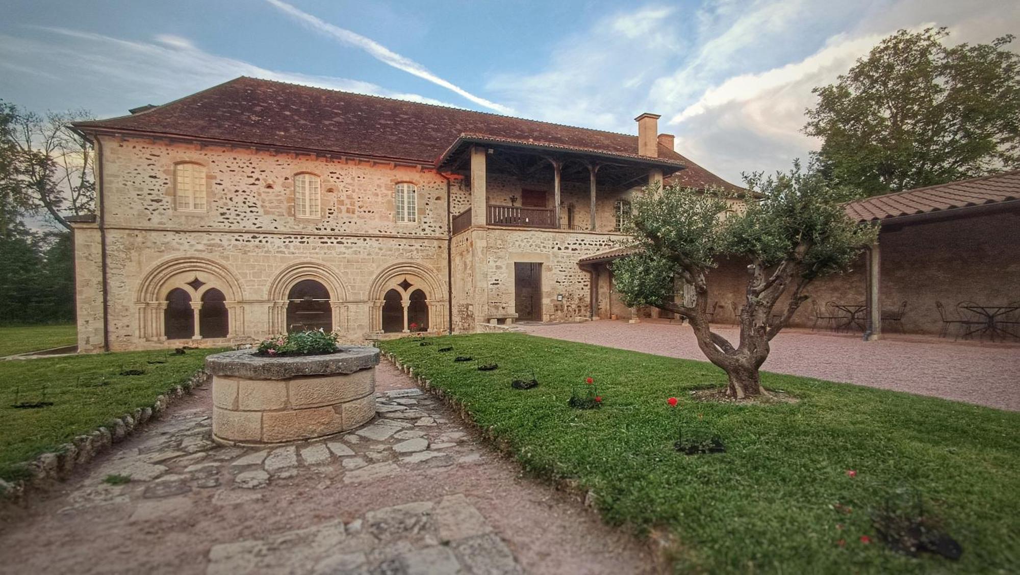مبيت وإفطار Abbaye Saint Gilbert المظهر الخارجي الصورة