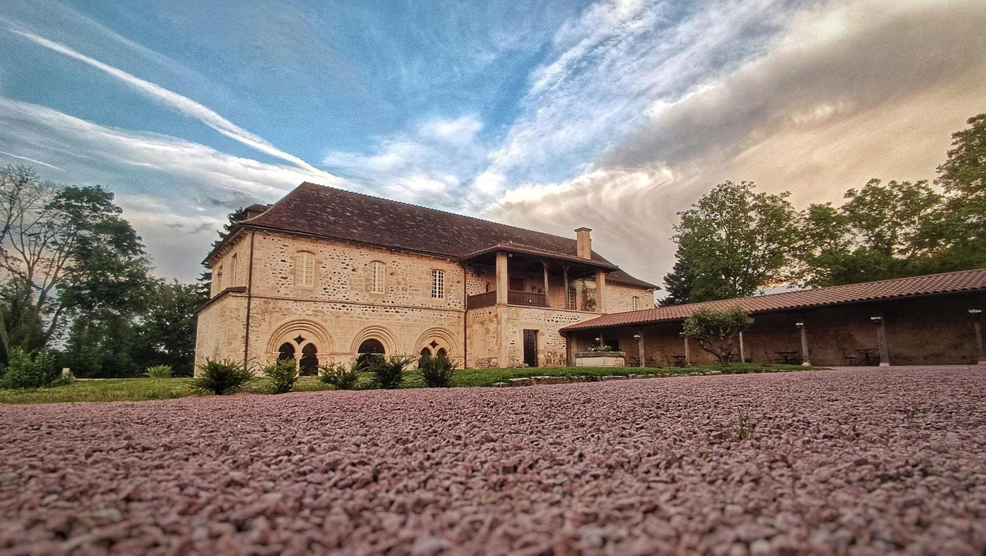 مبيت وإفطار Abbaye Saint Gilbert المظهر الخارجي الصورة