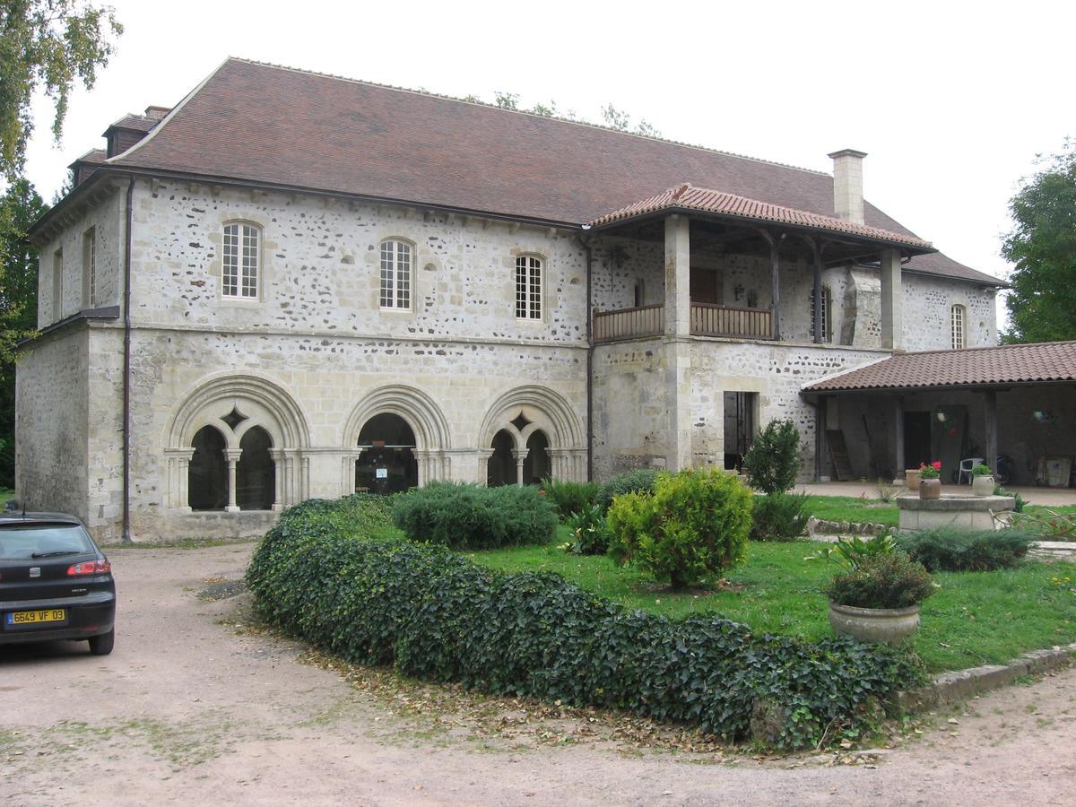 مبيت وإفطار Abbaye Saint Gilbert المظهر الخارجي الصورة